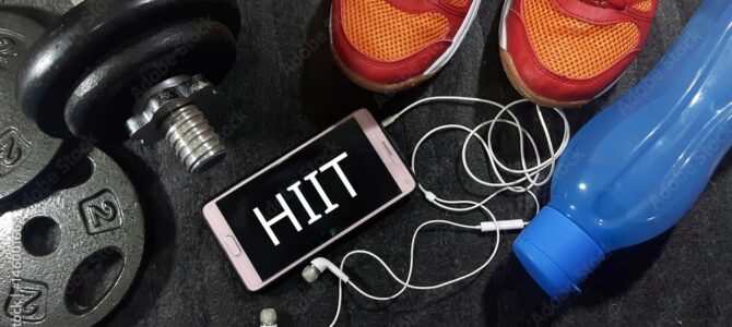 HIIT (High Intensity Interval Training) HIIT (High Intensity Interval Training)